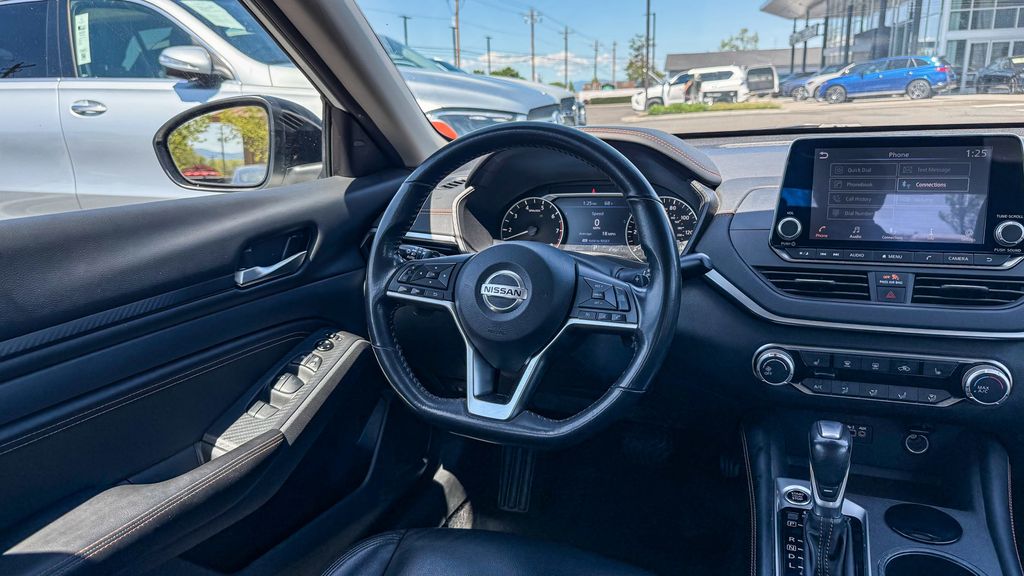 Thumbnail: 2022 Nissan Altima - 15