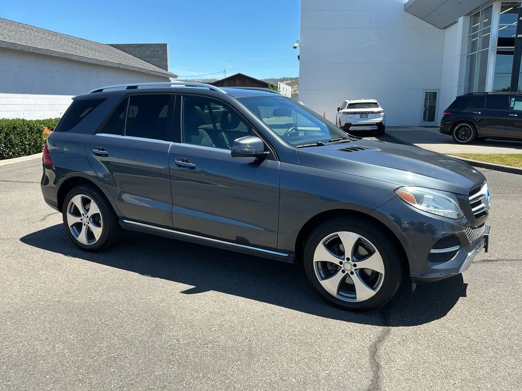 Thumbnail: 2016 Mercedes-Benz GLE - 5