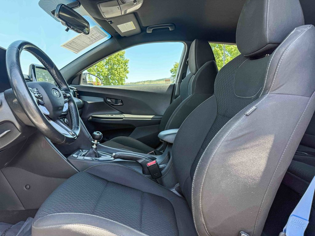 Thumbnail: 2020 Hyundai Veloster - 19