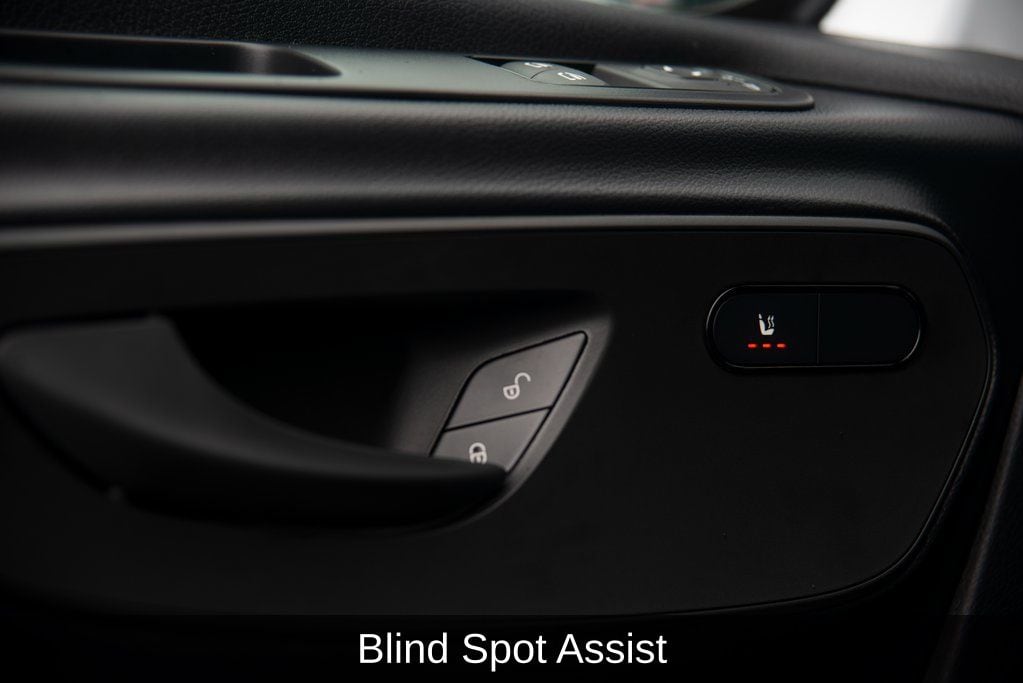 Thumbnail: 2025 Mercedes-Benz Sprinter - 28