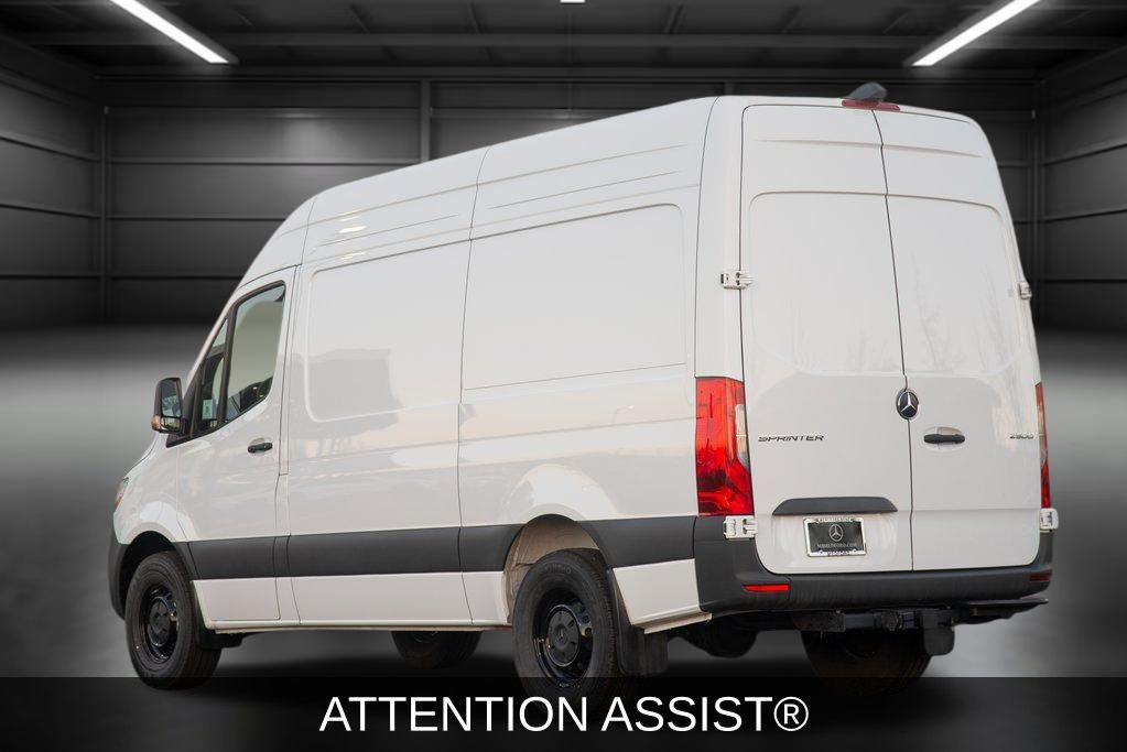 Thumbnail: 2025 Mercedes-Benz Sprinter - 12