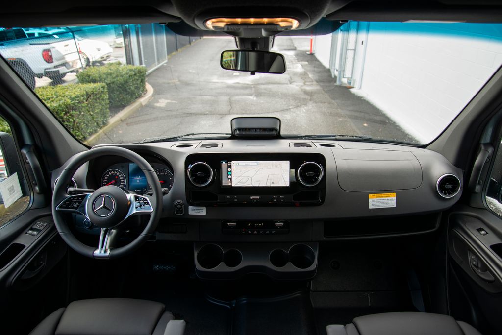 Thumbnail: 2026 Mercedes-Benz Sprinter - 16