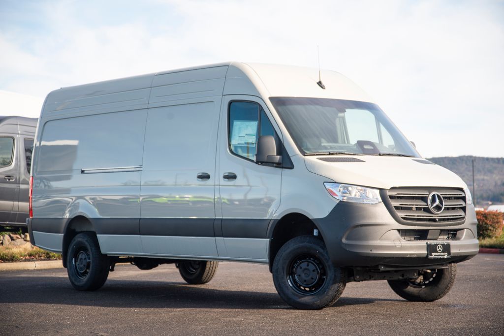 Thumbnail: 2026 Mercedes-Benz Sprinter - 3