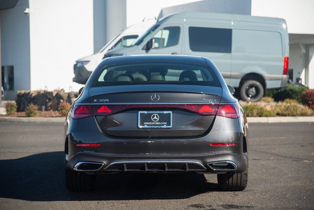 Thumbnail: 2025 Mercedes-Benz E-Class - 5