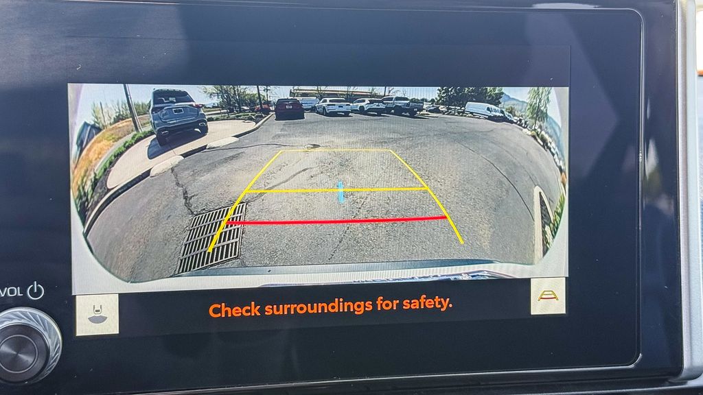 Thumbnail: 2025 Toyota RAV4 - 25