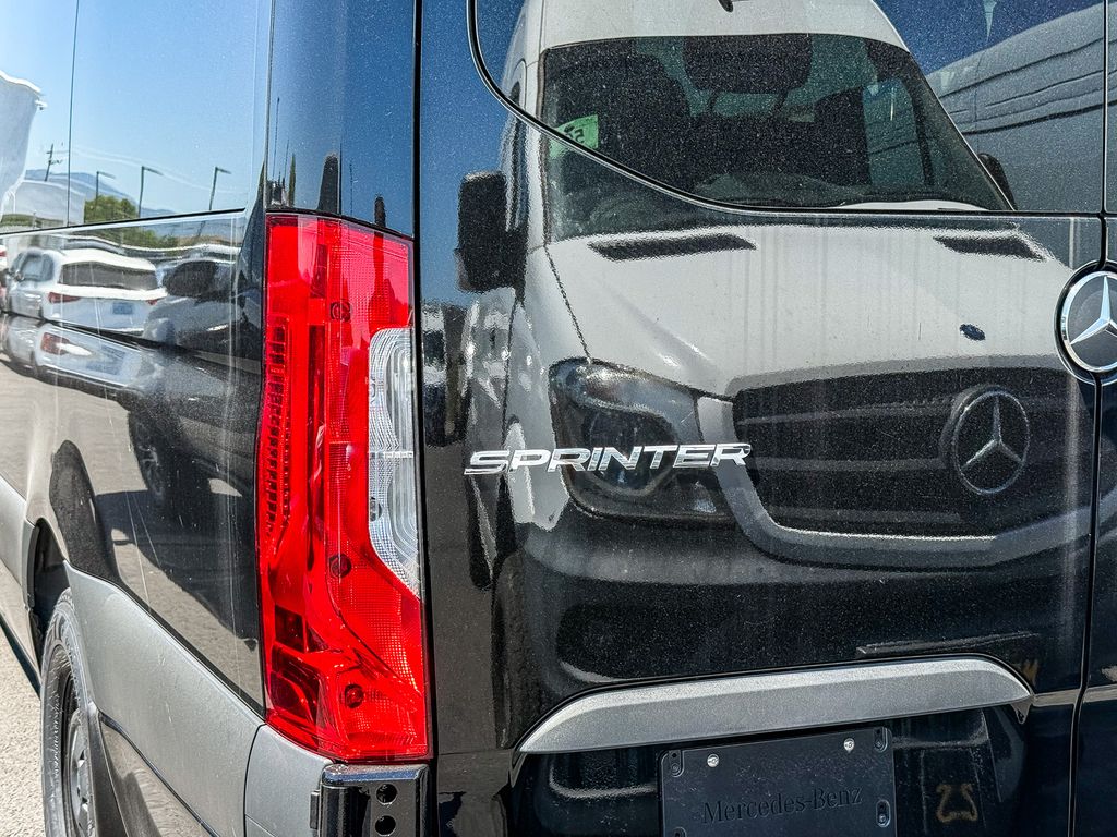 Thumbnail: 2026 Mercedes-Benz Sprinter - 8