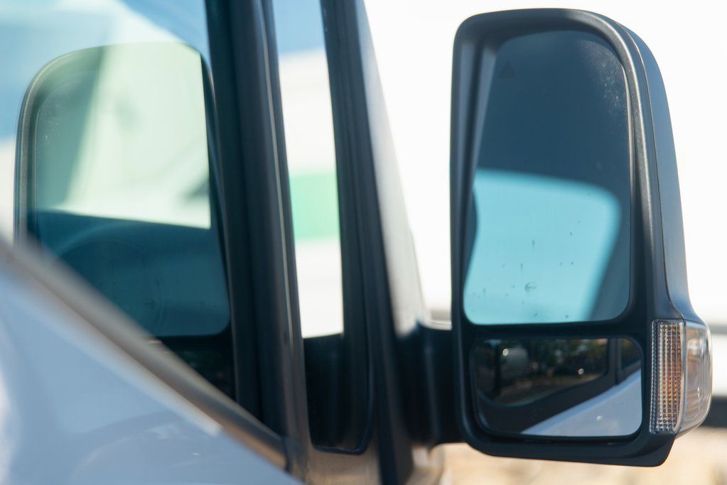 Thumbnail: 2025 Mercedes-Benz Sprinter - 21