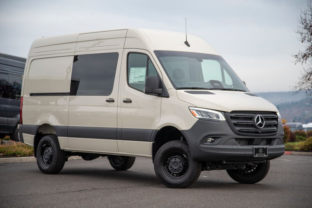Thumbnail: 2026 Mercedes-Benz Sprinter - 3