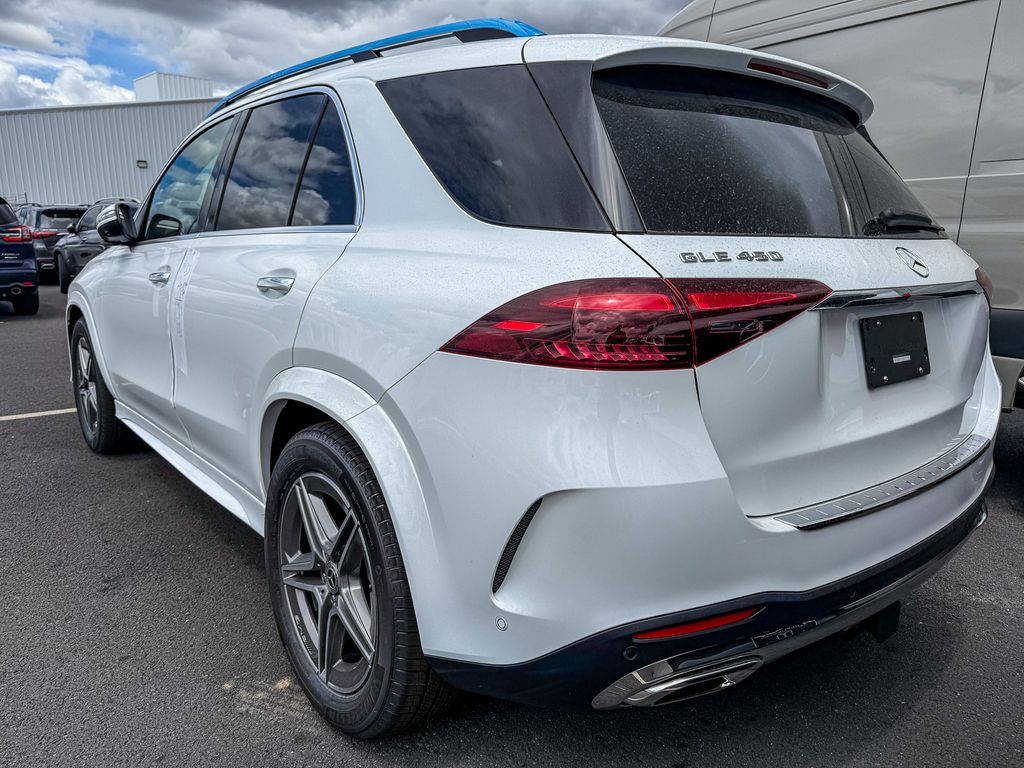 Thumbnail: 2026 Mercedes-Benz GLE - 7