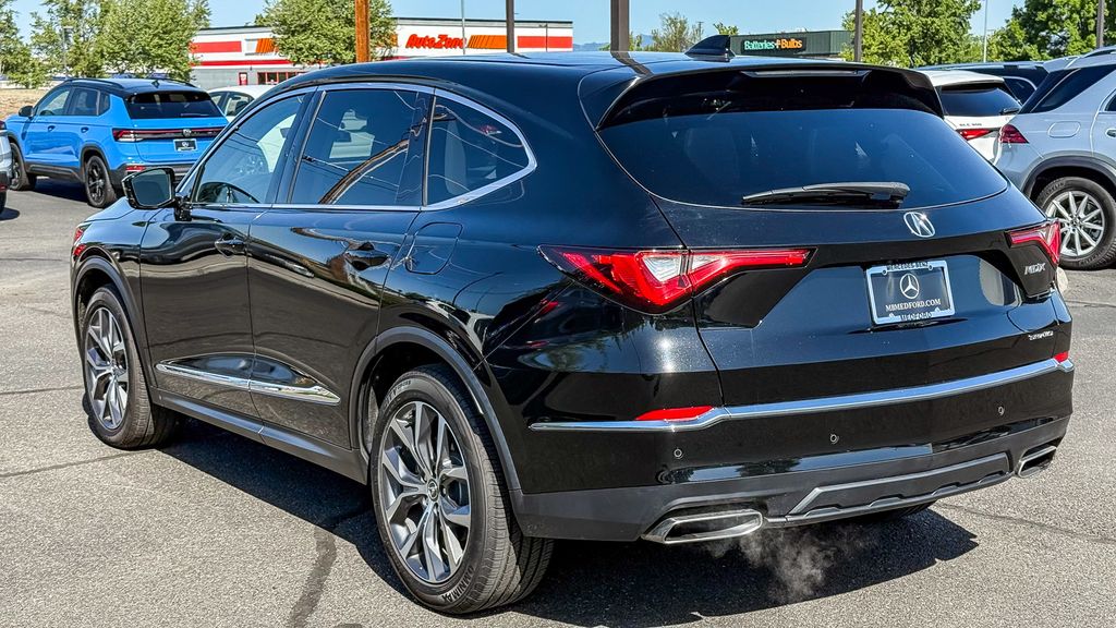 Thumbnail: 2023 Acura MDX - 8
