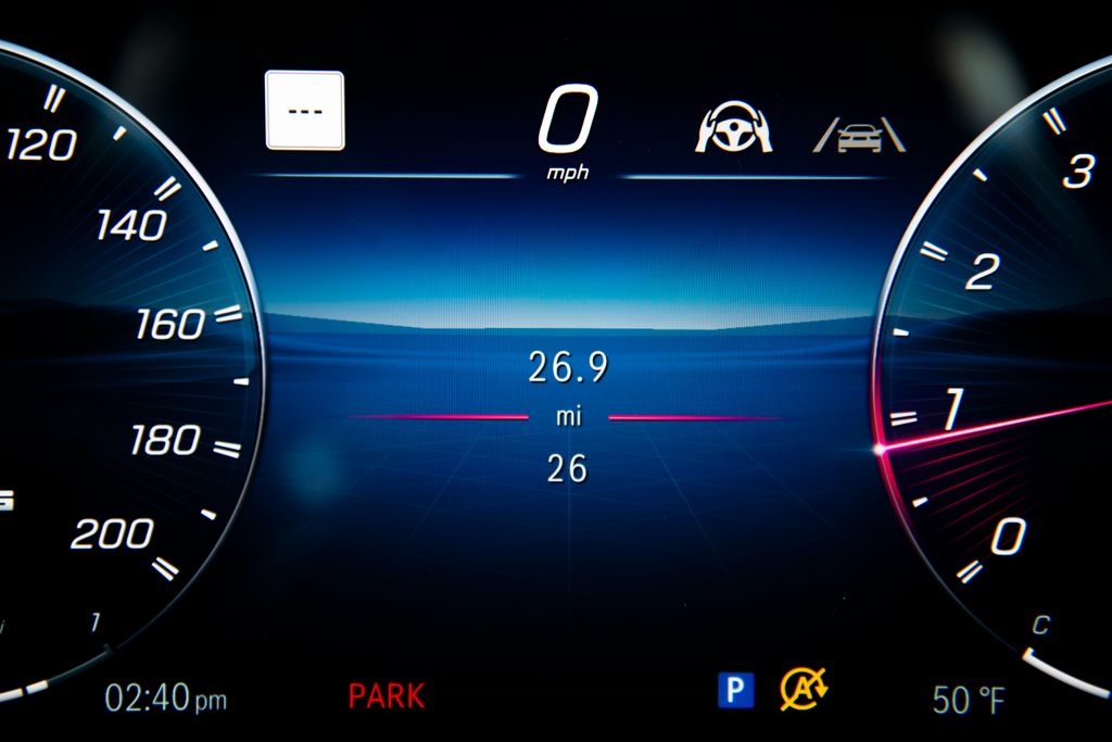 Thumbnail: 2026 Mercedes-Benz AMG GT - 16