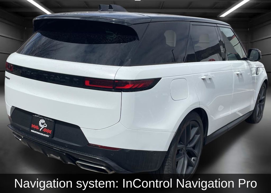 Thumbnail: 2024 Land Rover Range Rover Sport - 3
