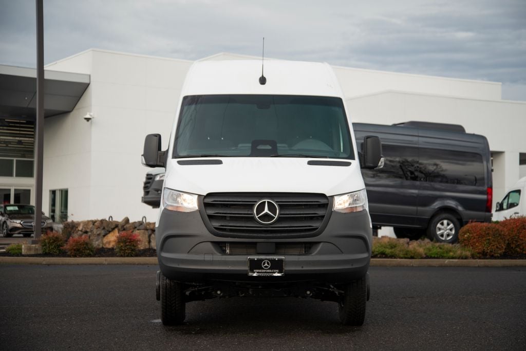 Thumbnail: 2026 Mercedes-Benz Sprinter - 2