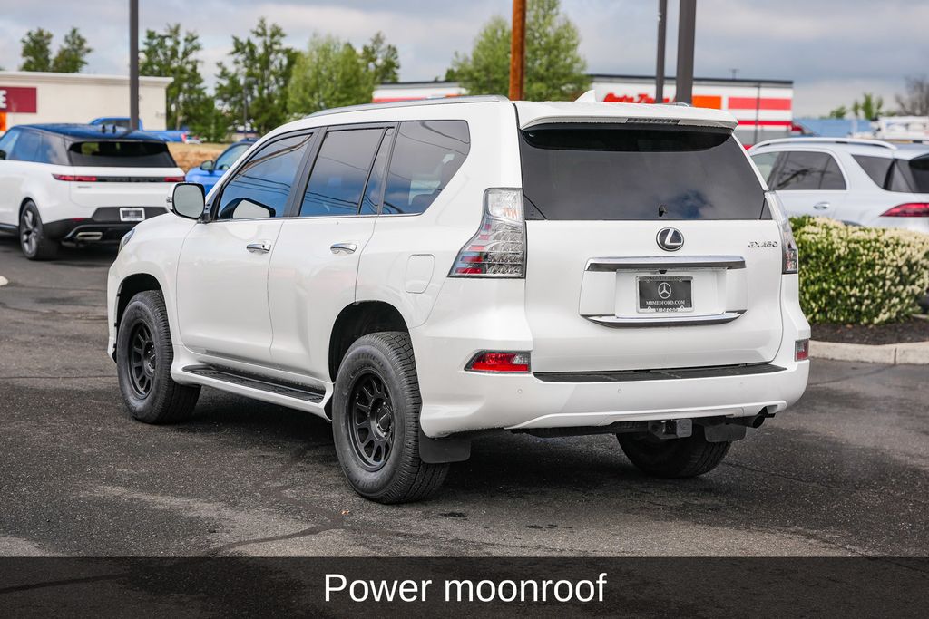 Thumbnail: 2022 Lexus GX - 9