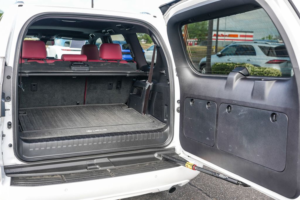 Thumbnail: 2022 Lexus GX - 29