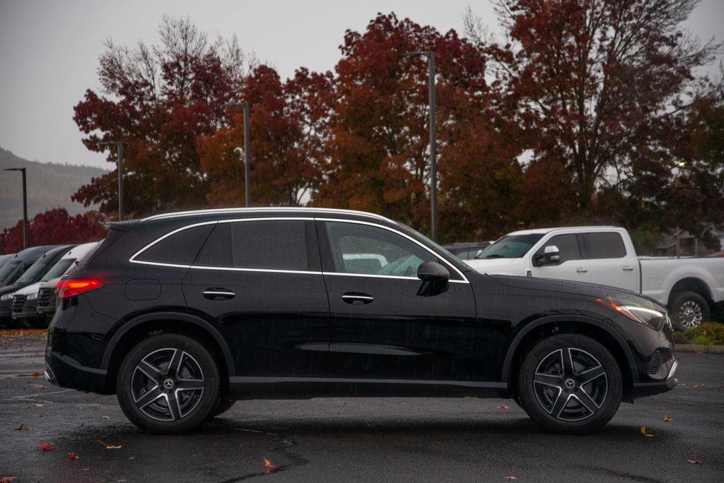 Thumbnail: 2026 Mercedes-Benz GLC - 5