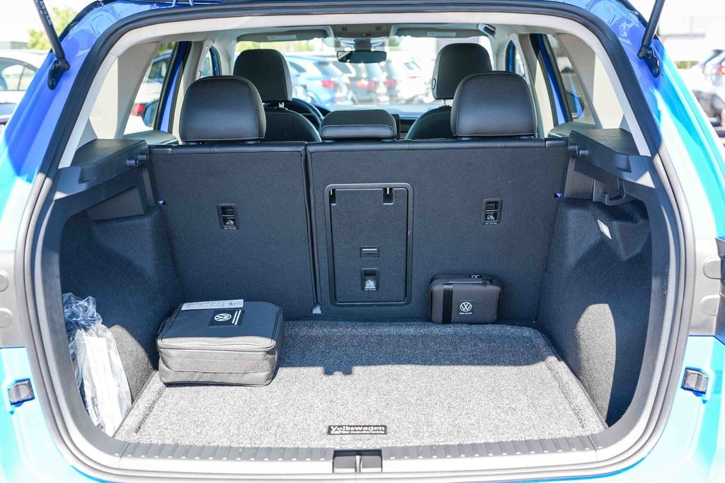 Thumbnail: 2025 Volkswagen Taos - 28