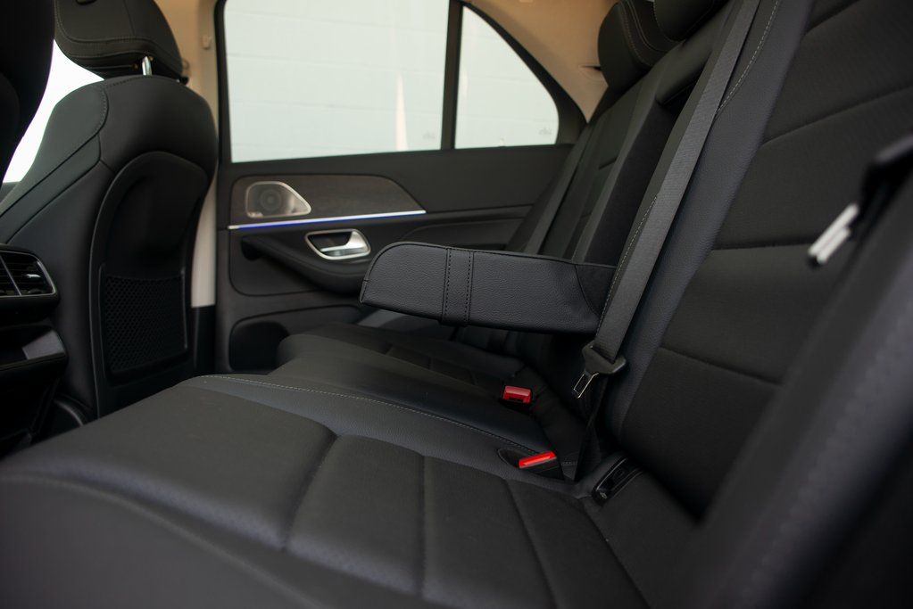 Thumbnail: 2025 Mercedes-Benz GLE - 26