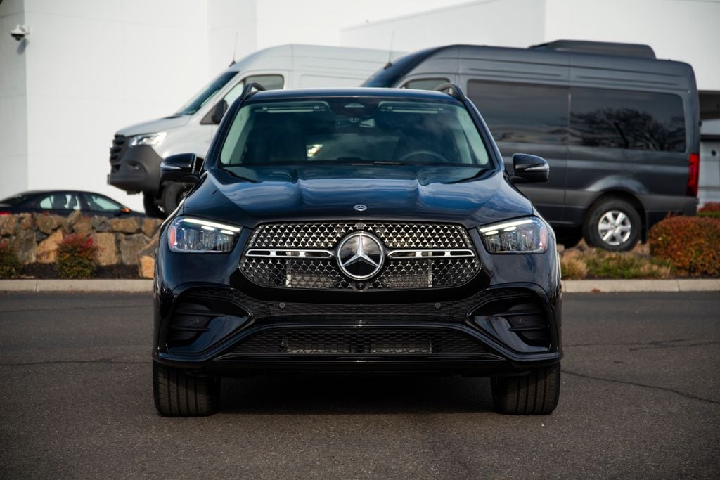 Thumbnail: 2026 Mercedes-Benz GLE - 2