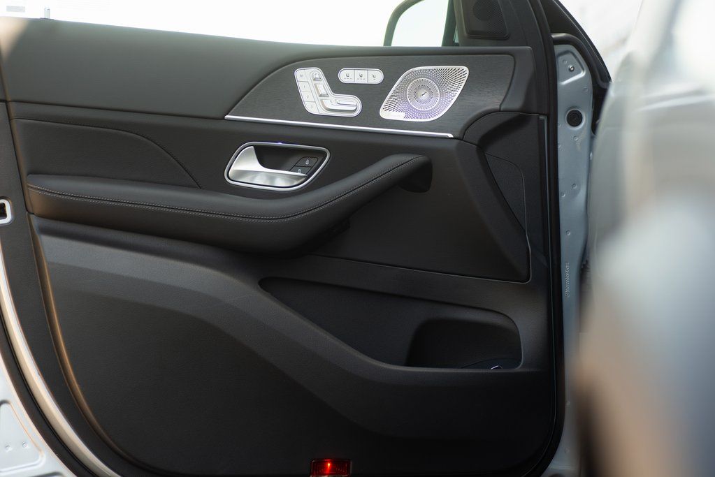 Thumbnail: 2025 Mercedes-Benz GLE - 19