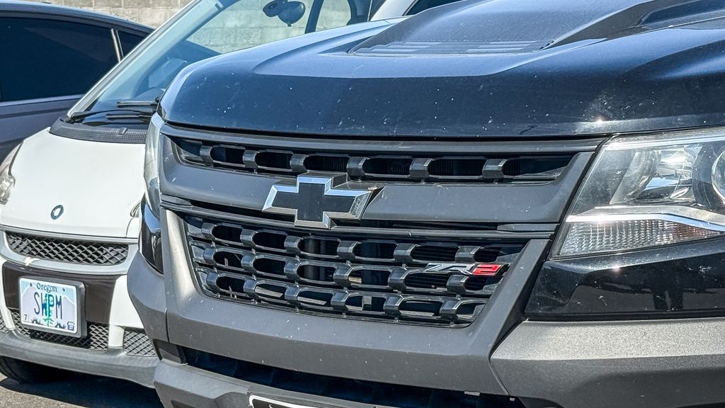 Thumbnail: 2020 Chevrolet Colorado - 3