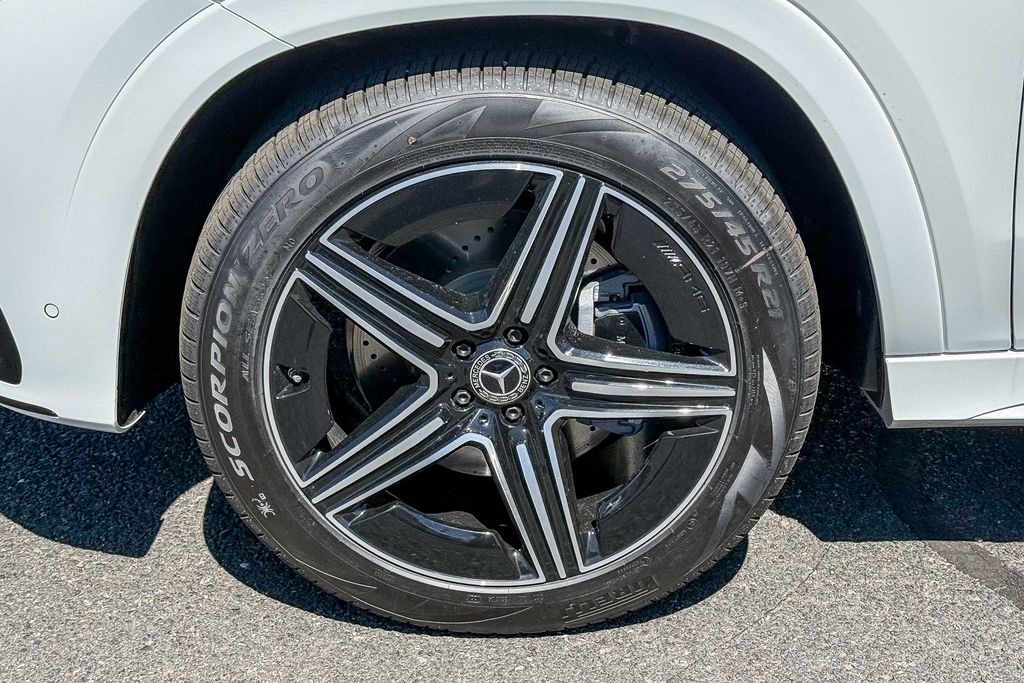 Thumbnail: 2026 Mercedes-Benz GLE - 10