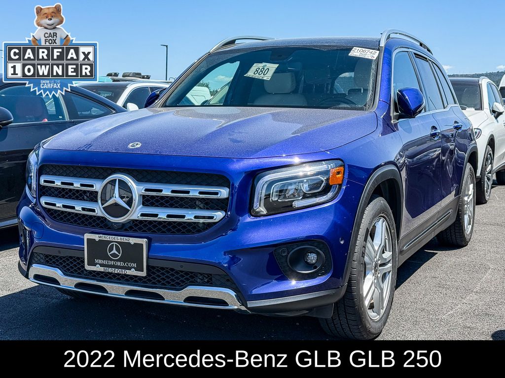 2022 Mercedes-Benz GLB GLB 250 4MATIC's photo
