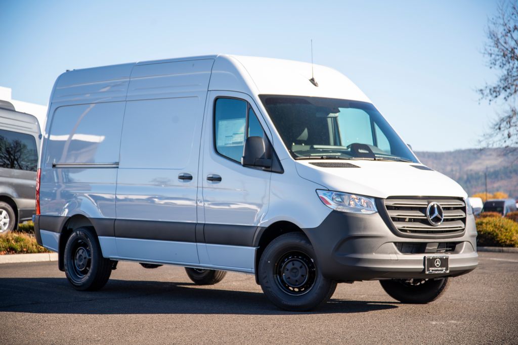 Thumbnail: 2026 Mercedes-Benz Sprinter - 3