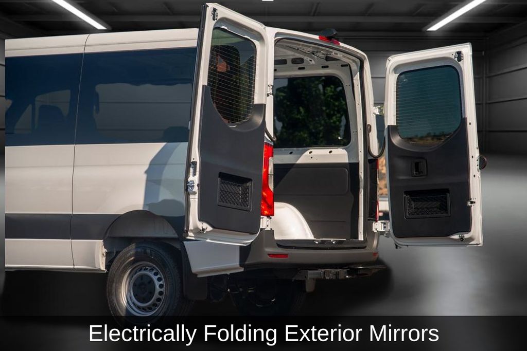 Thumbnail: 2025 Mercedes-Benz Sprinter - 12