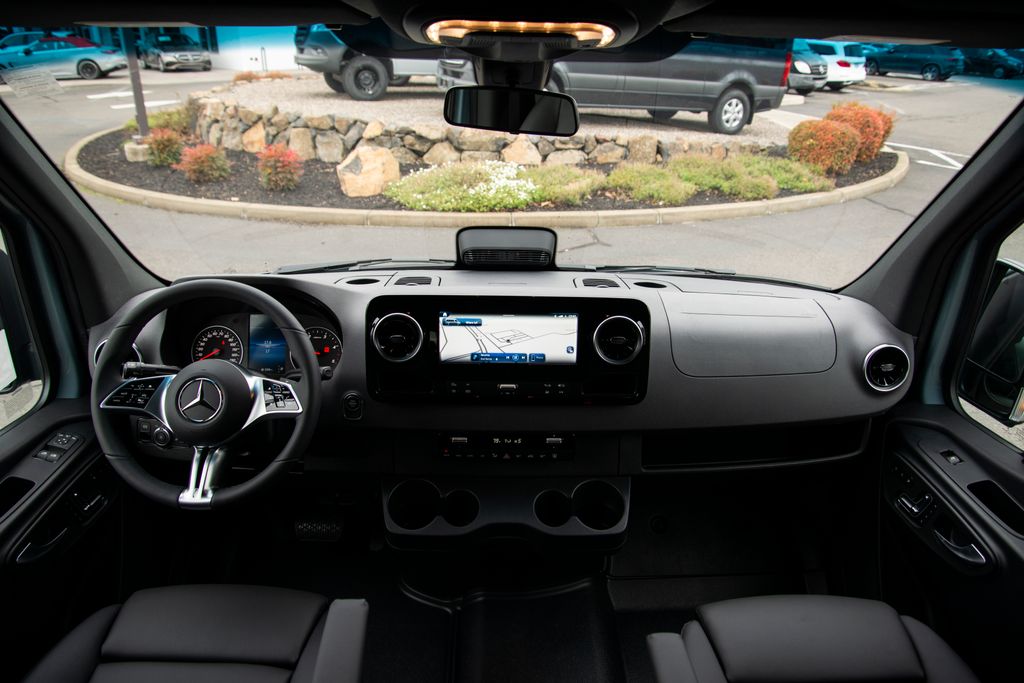 Thumbnail: 2026 Mercedes-Benz Sprinter - 17