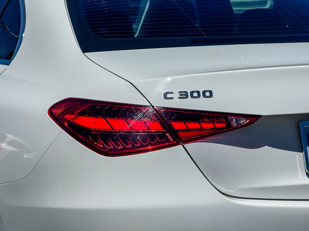 Thumbnail: 2022 Mercedes-Benz C-Class - 9