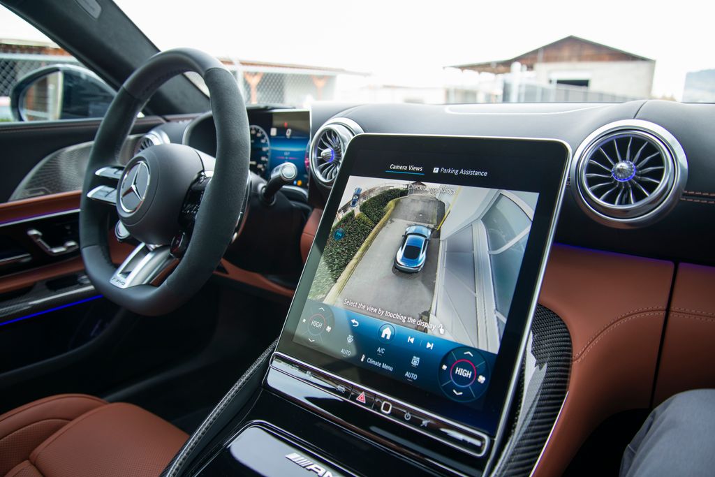 Thumbnail: 2026 Mercedes-Benz AMG GT - 15