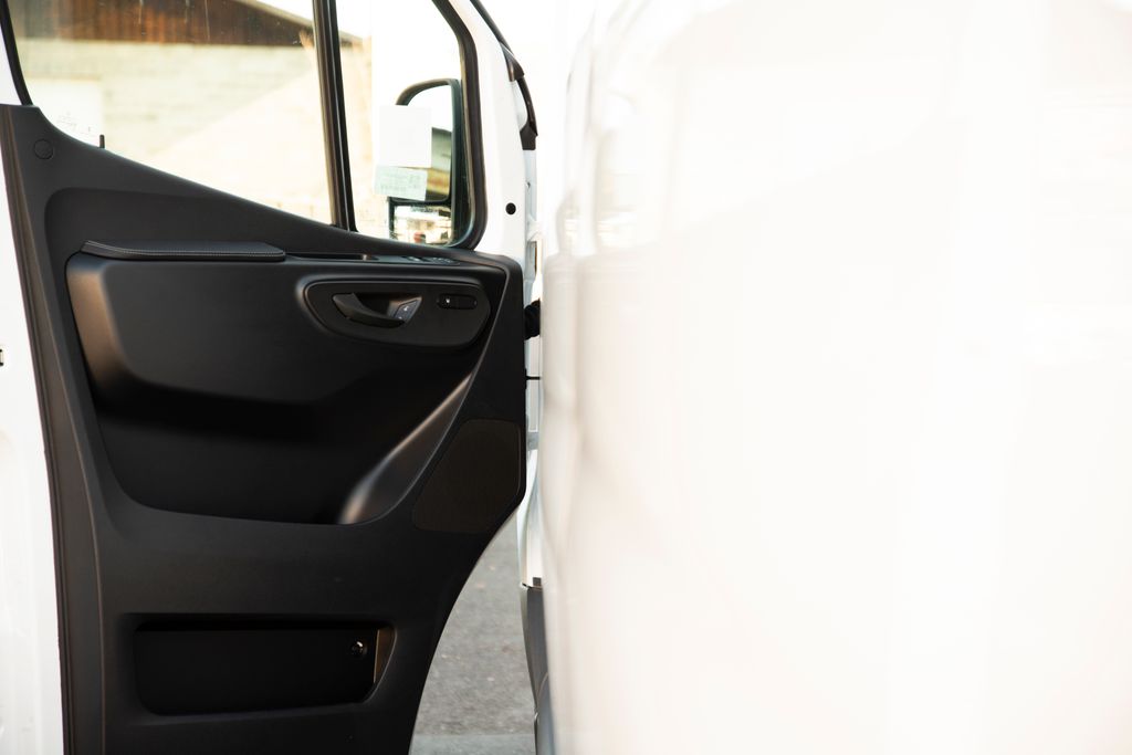 Thumbnail: 2026 Mercedes-Benz Sprinter - 10