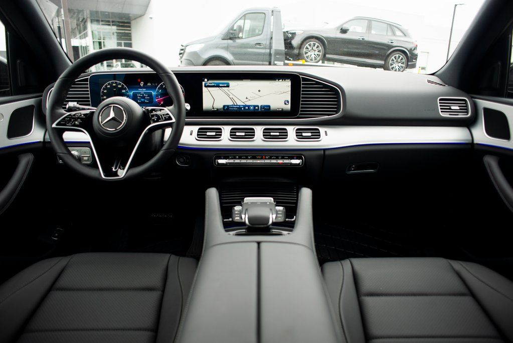 Thumbnail: 2025 Mercedes-Benz GLE - 31