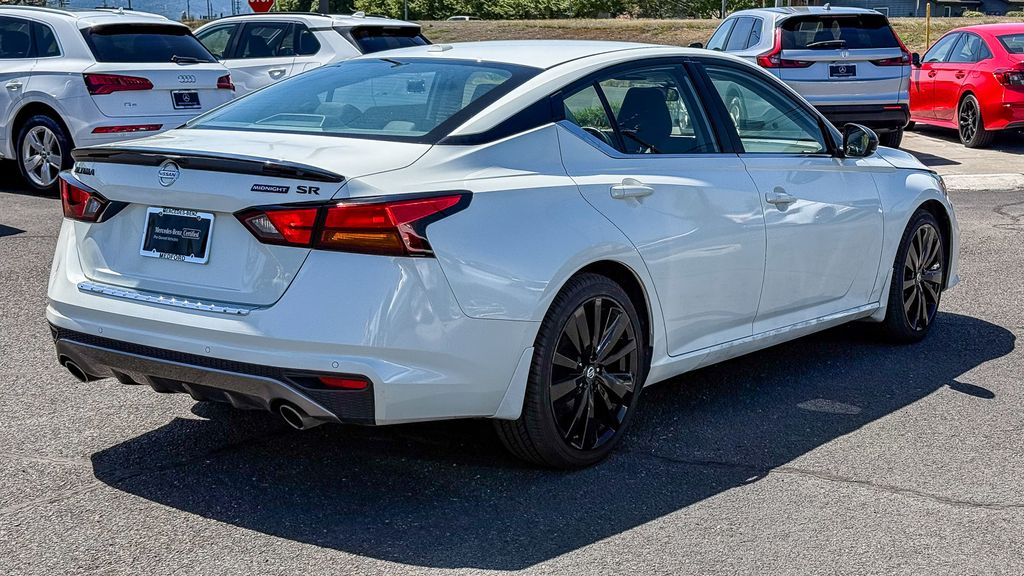 Thumbnail: 2022 Nissan Altima - 6
