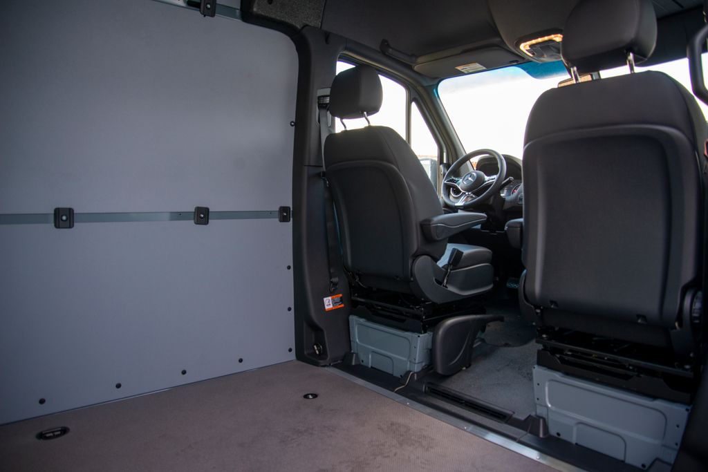 Thumbnail: 2026 Mercedes-Benz Sprinter - 18