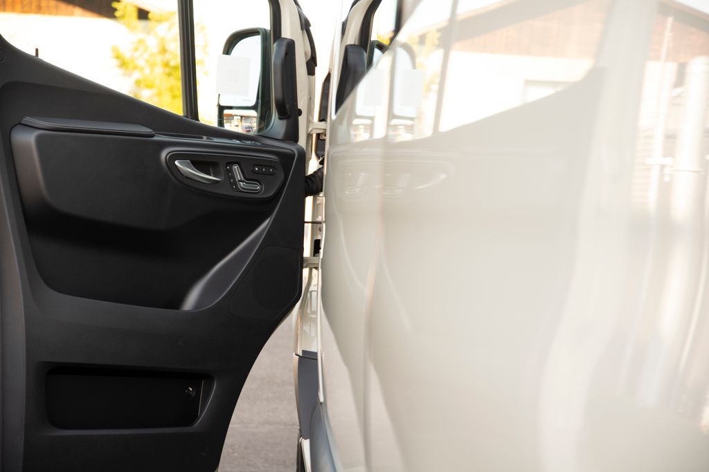 Thumbnail: 2026 Mercedes-Benz Sprinter - 10