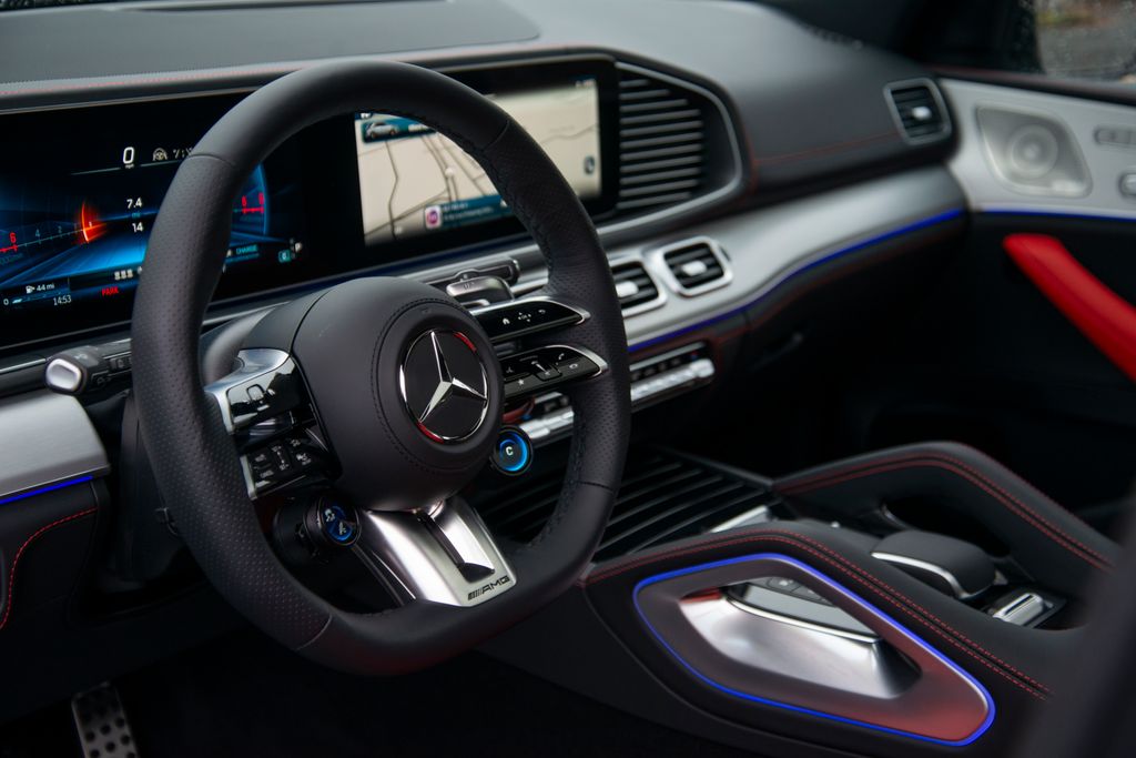 Thumbnail: 2026 Mercedes-Benz GLE - 15