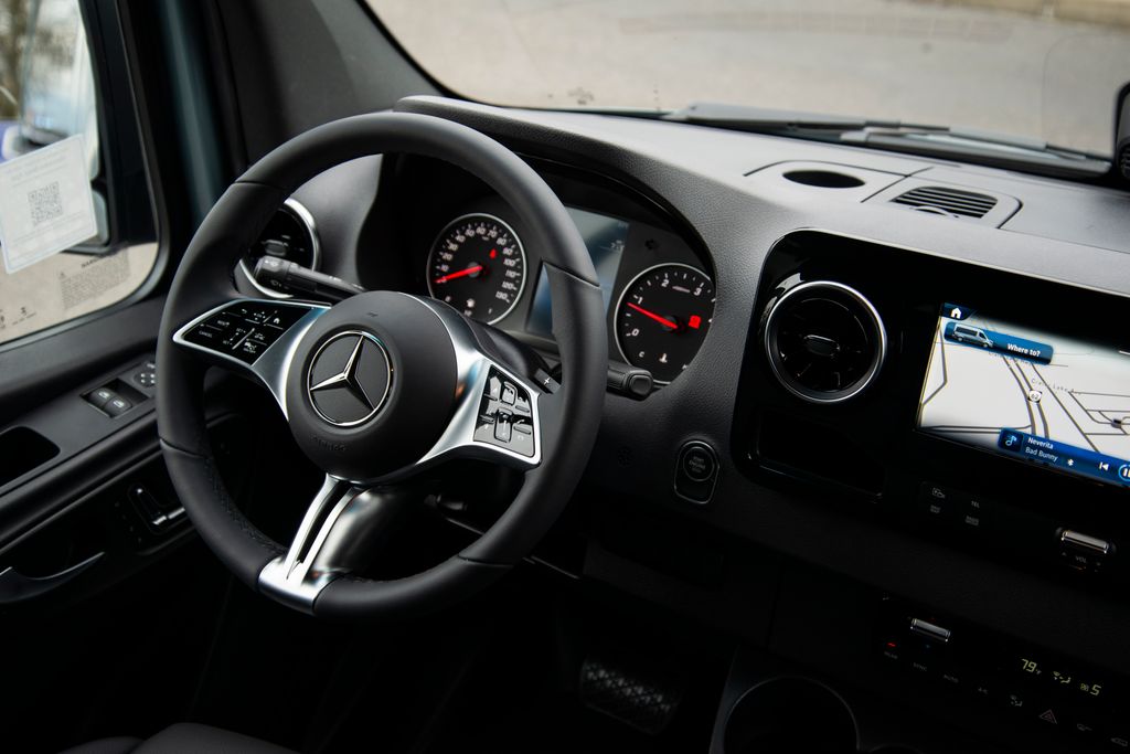 Thumbnail: 2026 Mercedes-Benz Sprinter - 18