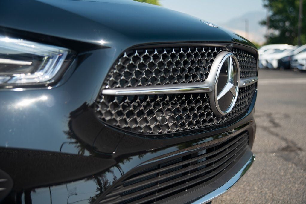 Thumbnail: 2025 Mercedes-Benz CLA - 16