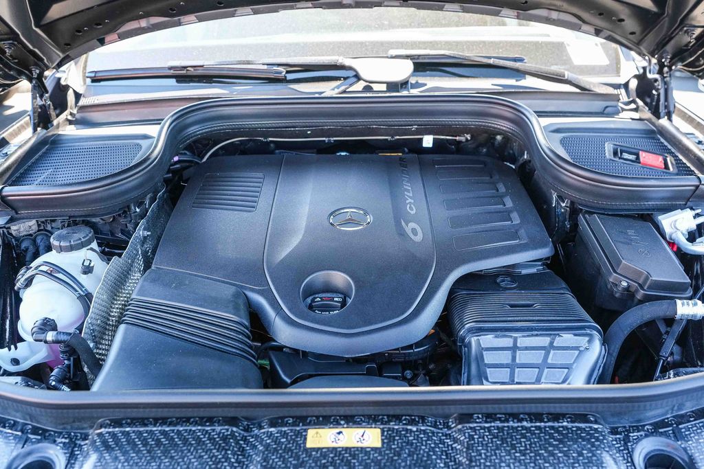 Thumbnail: 2026 Mercedes-Benz GLS - 28