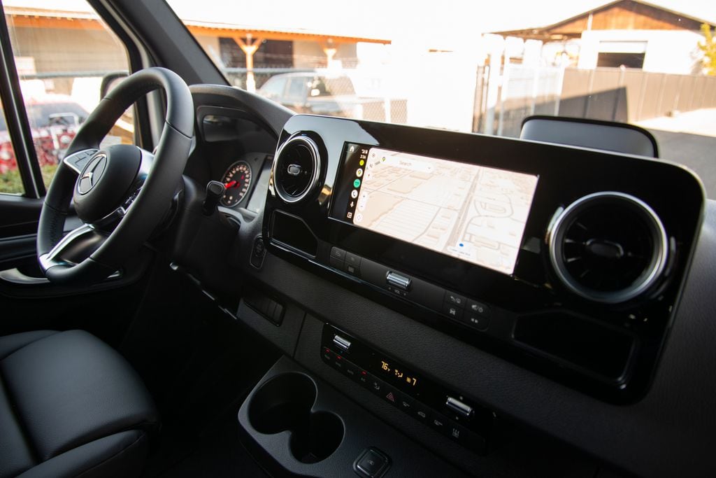 Thumbnail: 2026 Mercedes-Benz Sprinter - 16