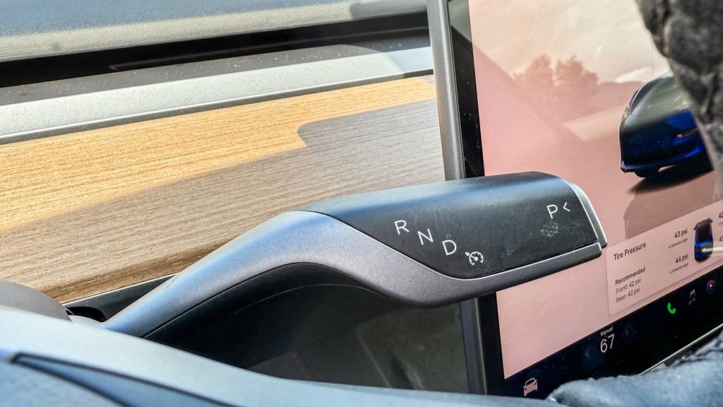 Thumbnail: 2023 Tesla Model 3 - 22