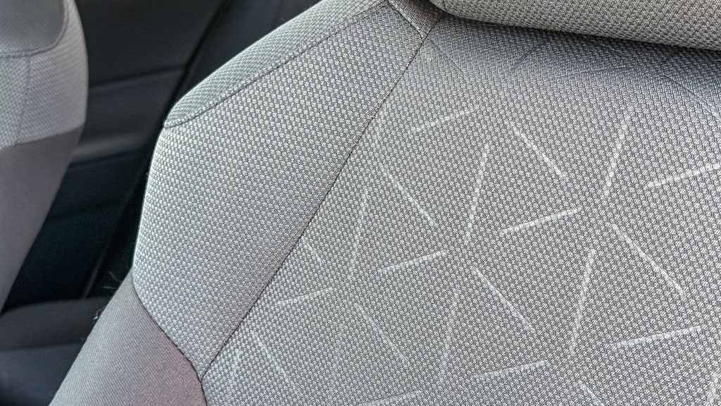 Thumbnail: 2025 Toyota RAV4 - 23