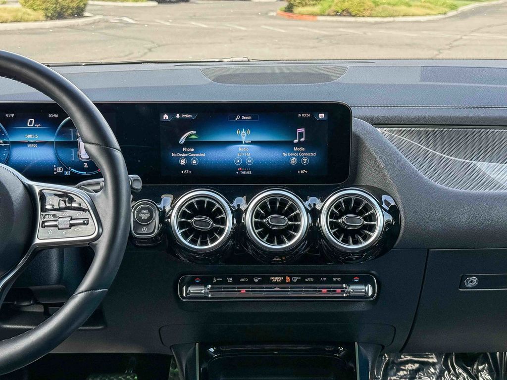 Thumbnail: 2022 Mercedes-Benz GLA - 13