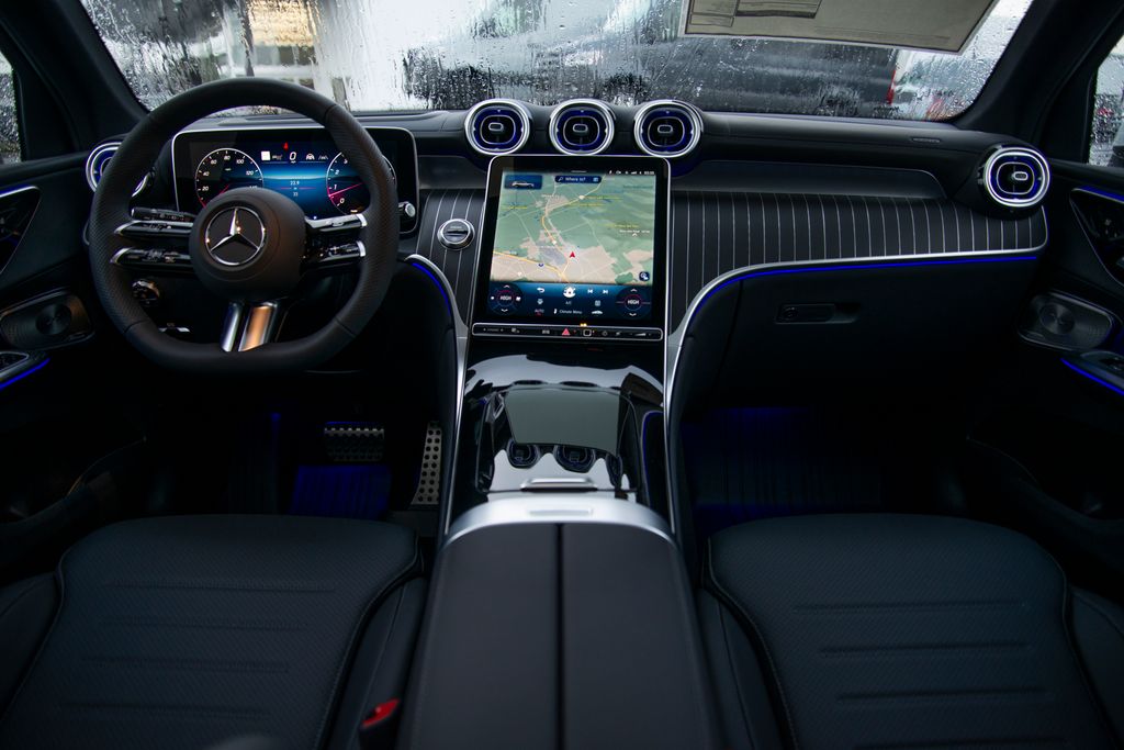 Thumbnail: 2026 Mercedes-Benz GLC - 17