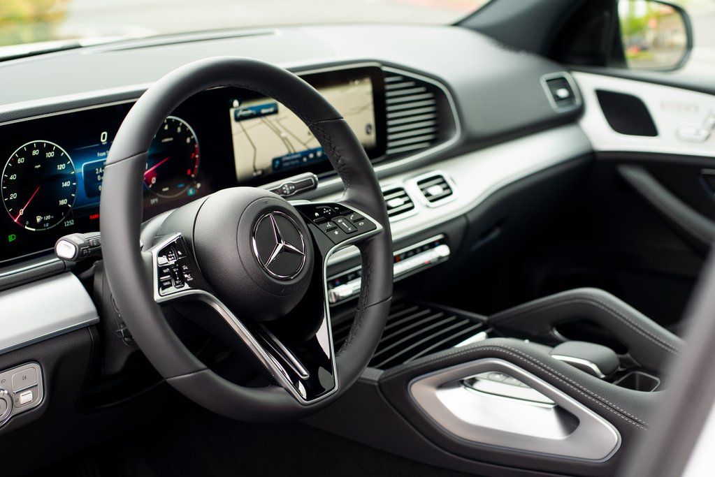 Thumbnail: 2025 Mercedes-Benz GLE - 29