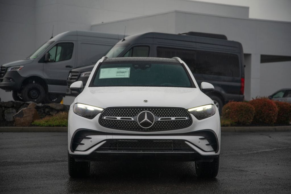 Thumbnail: 2026 Mercedes-Benz GLC - 2