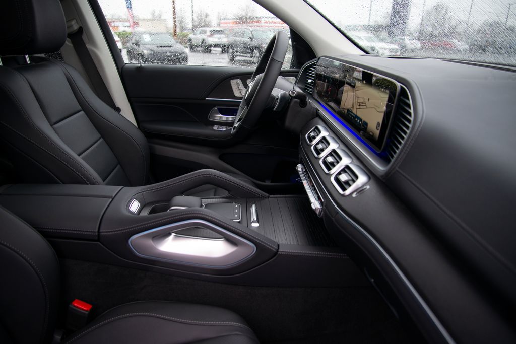 Thumbnail: 2026 Mercedes-Benz GLE - 19