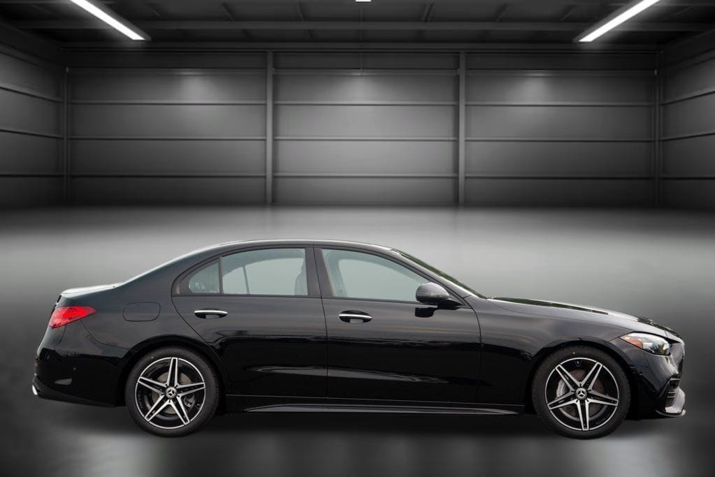 Thumbnail: 2025 Mercedes-Benz C-Class - 7